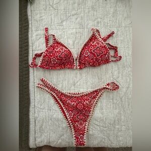 Hollister Red and White Floral Bikini L Top M Bottoms